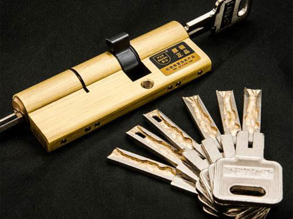 双流24小时上门开锁公司