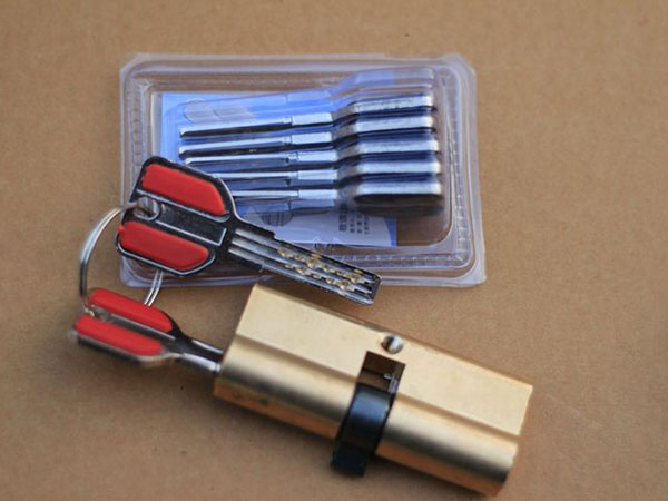 双流24小时上门开锁公司